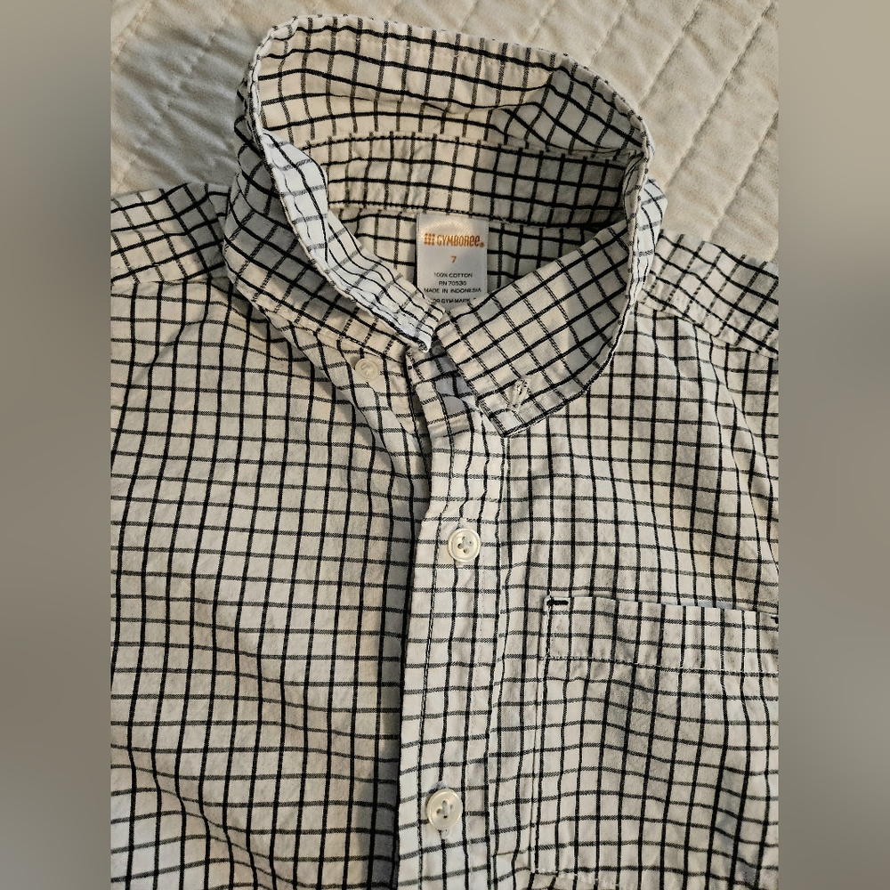 Three Gymboree Button-ups - Picture 3 of 4